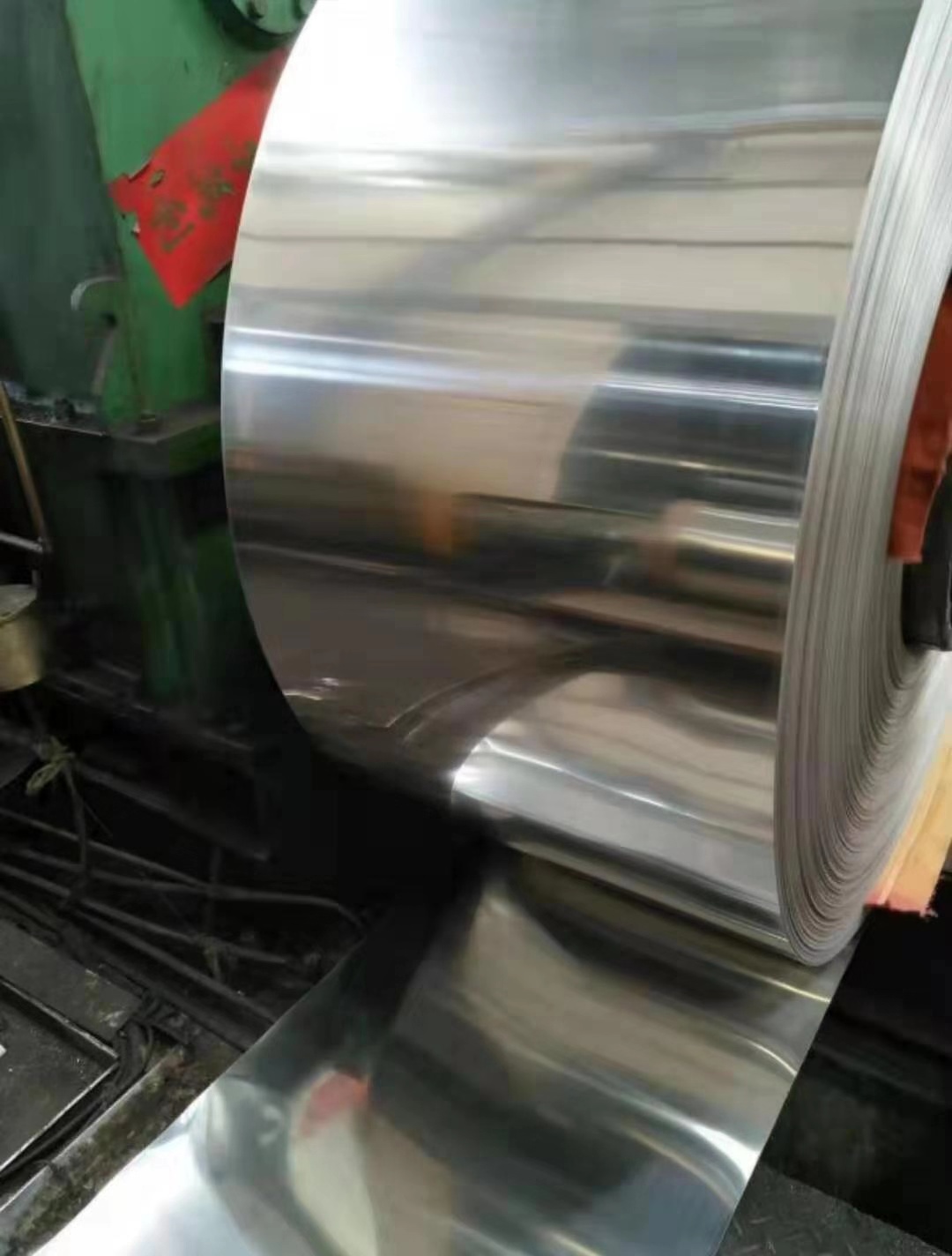 在不銹鋼管行業(yè)中，經(jīng)常聽(tīng)到的冷軋、熱軋是什么意思？